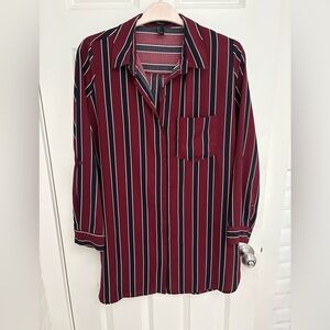 Collared shirt dress perfect for office, roll up sleeves, navy and maroon.